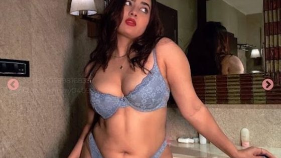 Divya Mistry nude